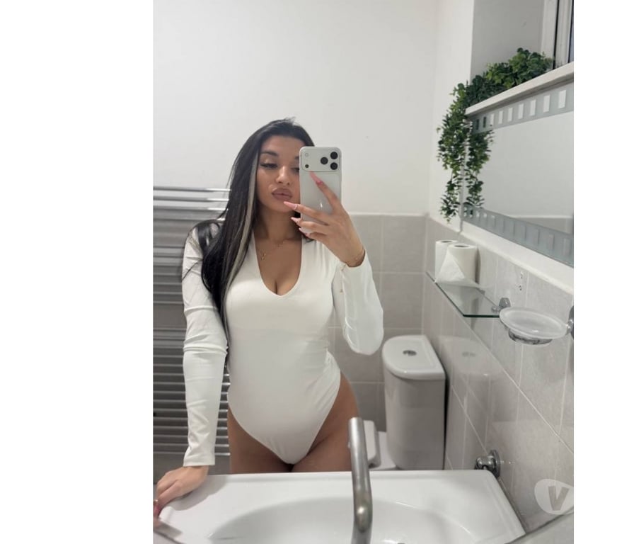 Escorts East London Canary Wharf - East London - Photos for DEEA🔥HOT BRUNETTE 😈PARTY NOW🔞💦🥃