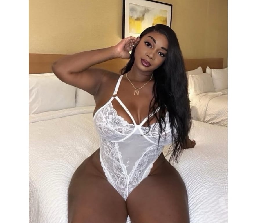 Escorts South West London Sutton - Photos for 🍑☎️COLOMBIAN NEW IN TOWN🌶️PARTYGIRL