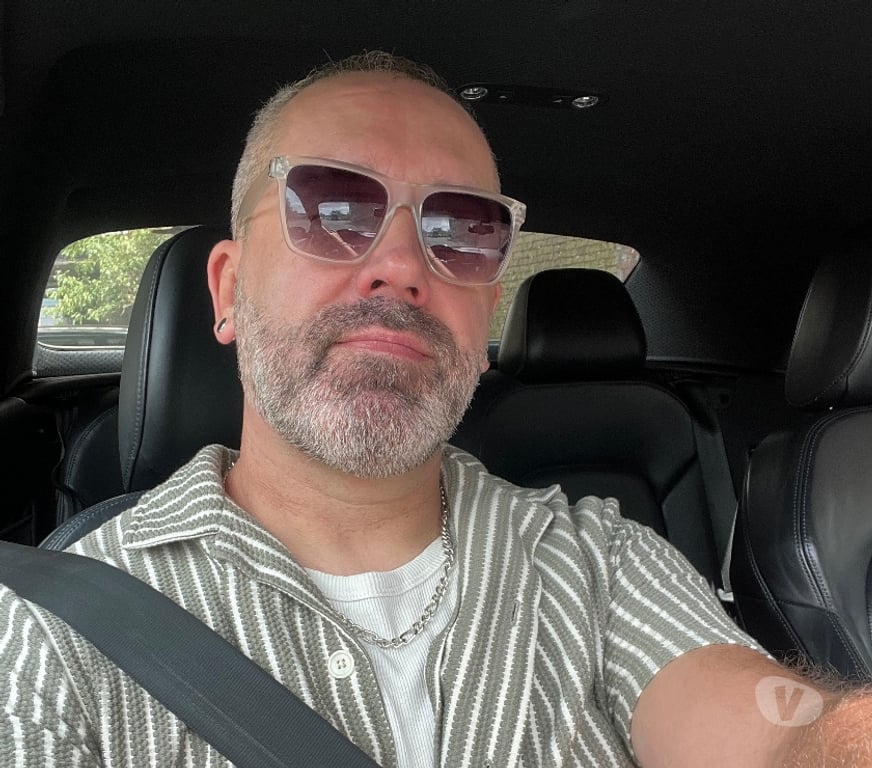  Gay massage County Durham Durham - County Durham - Photos for Charming Male Companion Available – Staffordshire