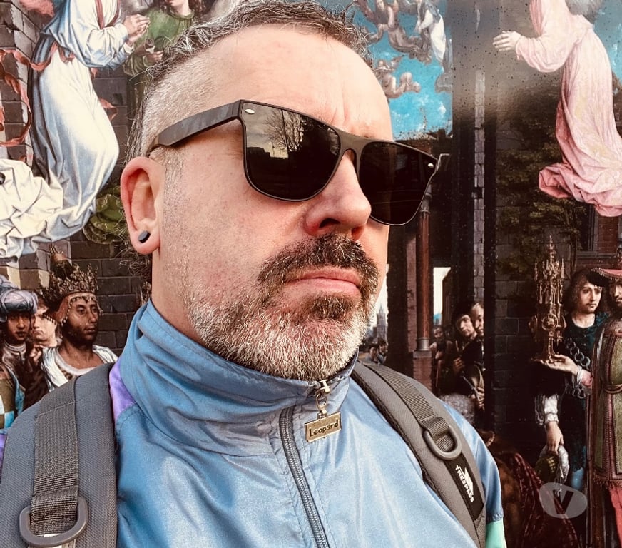  Gay massage Staffordshire Stoke-on-Trent - Photos for Charming Male Companion Available – Staffordshire