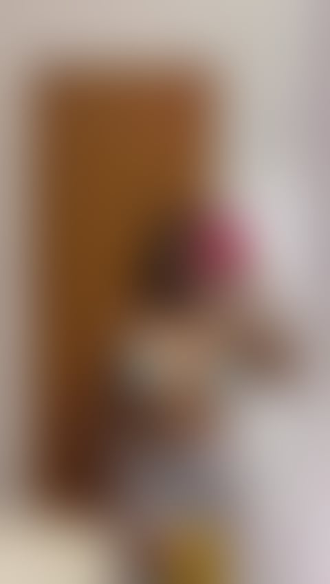 Escorts West London Shepherd`s Bush Market Station - West London - 