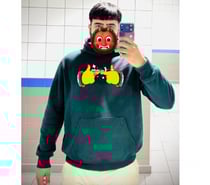 Hi I’m 6ft Asian Guy looking for women or Girls