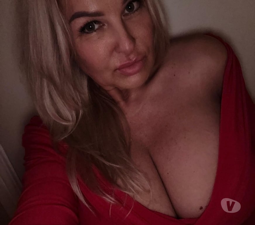 Escorts Staffordshire Lichfield - Photos for Polish Pie Pandora Mature Well Experienced Slimmer figure!!