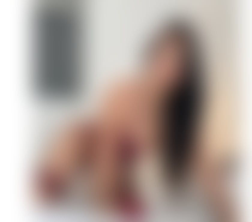 Escorts South East London Woolwich - South East London - Photos for 🥰Karina party 🎉girls new in town no rush 🥰