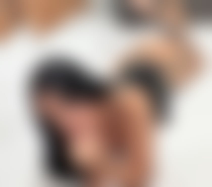 Escorts Woolwich South East London - Photos for 🥰Karina party 🎉girls new in town no rush 🥰