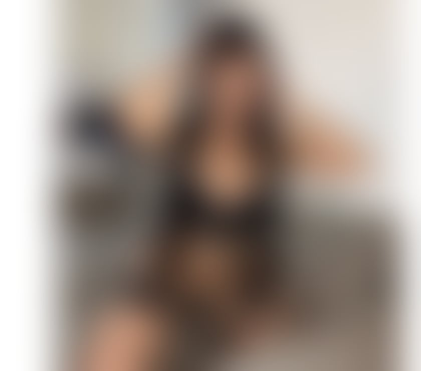 New in town Emily best service no rush party 🥳