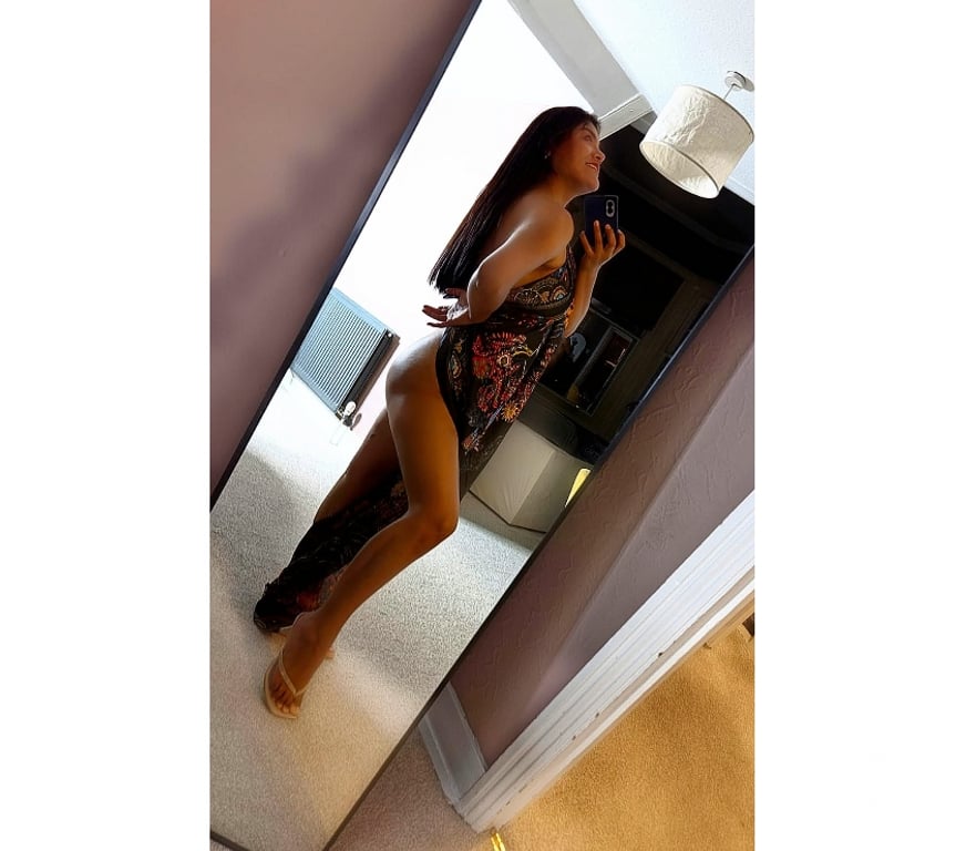 Escorts Essex Southend-on-Sea - Photos for HELLO l'm MiaI just landed from Peru SS1 1HE