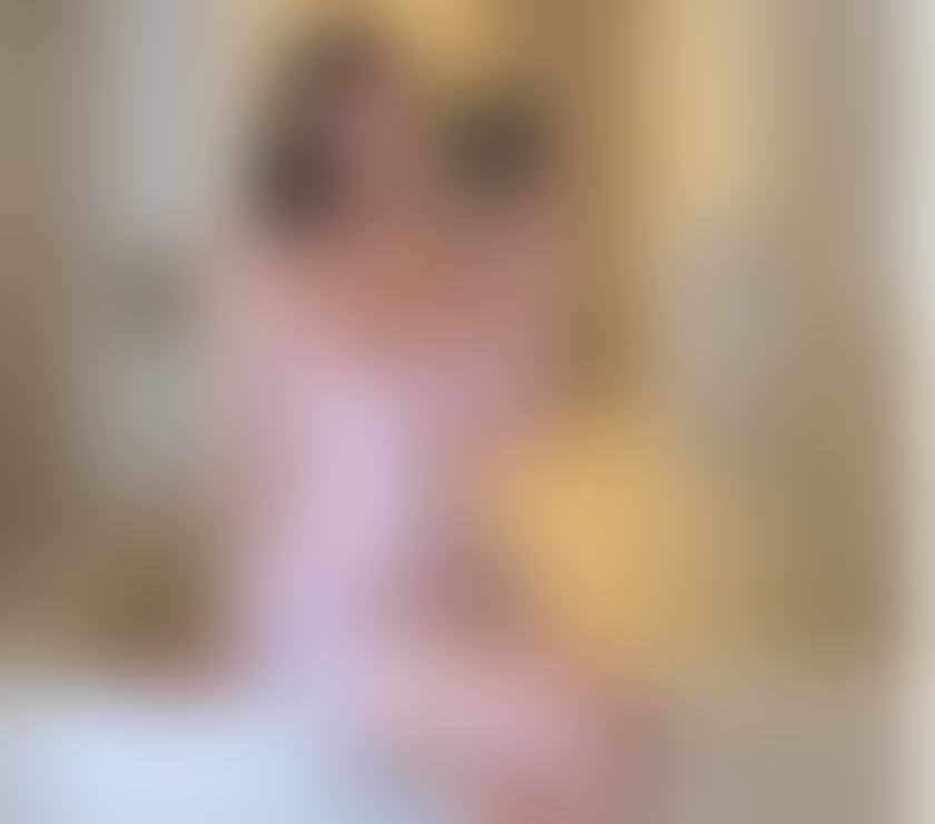 Escorts Surrey Guildford - Photos for Vivi laos kisskiss sweetie