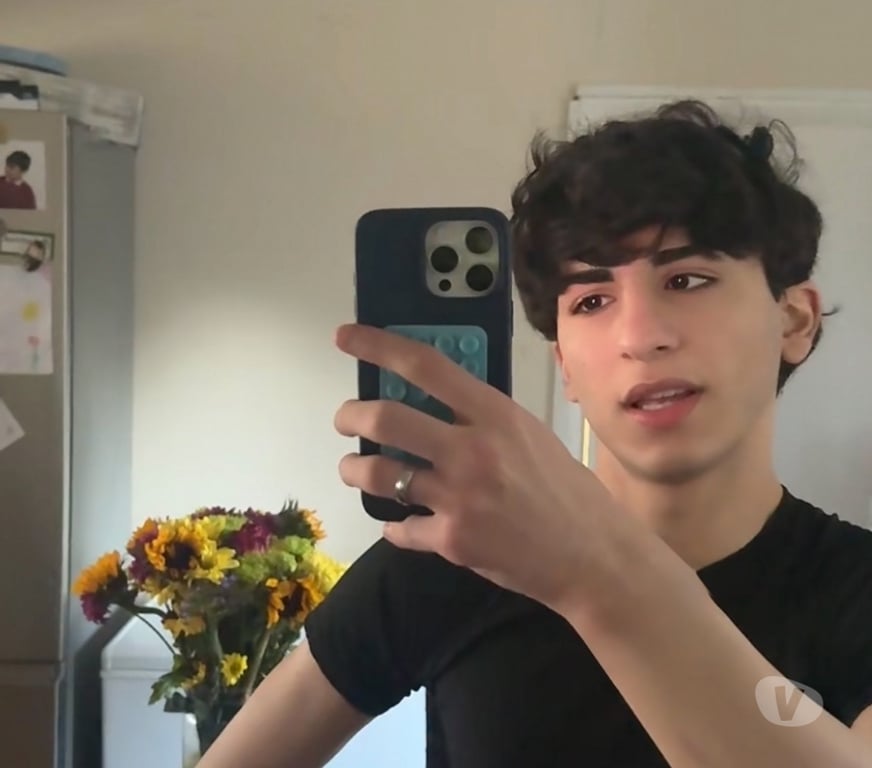  Gay massage Surrey Epsom and Ewell - Photos for your fav twink located in Epsom 📍