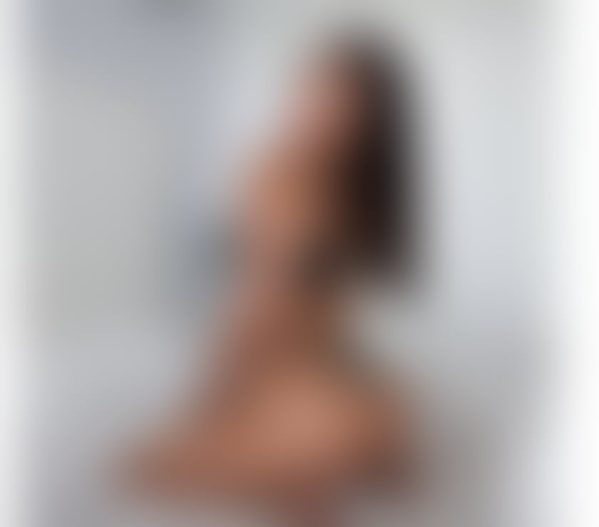 Escorts Surrey Reigate and Banstead - Photos for Vanessa Hot Curly Girl💖🫦 HOT in TOWN🫦👙💋