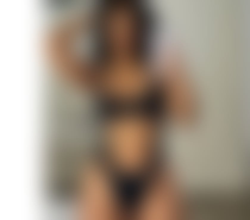 Escorts West Sussex Crawley - Photos for 🍑NEW IN TOWN🎉🎉 PARTY GIRL🍆