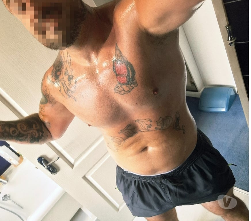 Escorts Norfolk Great Yarmouth - Photos for Tattooed & Charming 😜