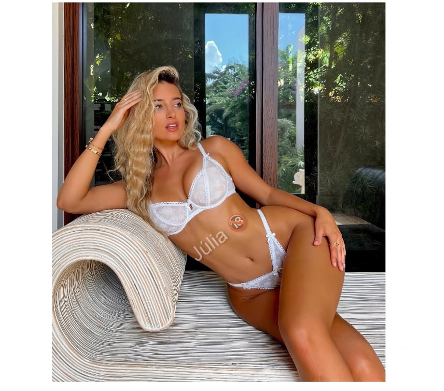 Escorts Warwickshire Warwick - Photos for 🥂PARTY GIRL🥂❤️INDEPENDENT ❤️ JÚLIA