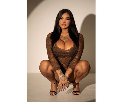 Escort Earls Court South West London - Photos for 🍑🇧🇷 BIG BOTTOM BRAZILIAN TAINA 🇧🇷🍑