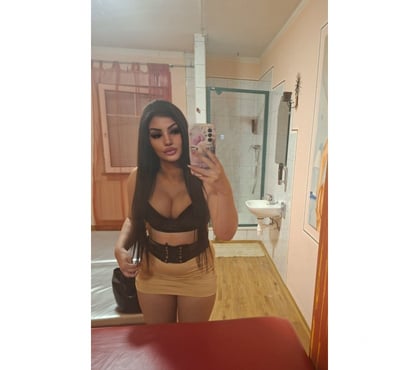 Escorts Holbeck Leeds - Photos for Monaa For you party new girl❤️☘️🥂