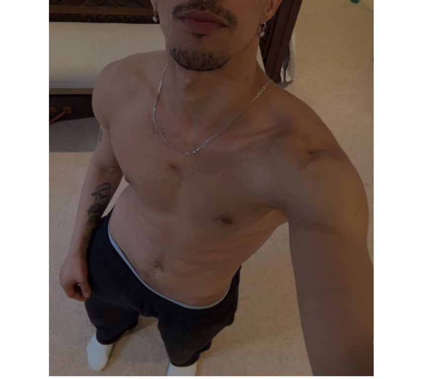  Gay massage West London Kilburn Park Station - West London - Photos for Victtor student