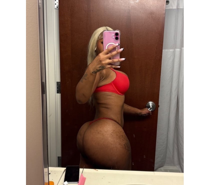  Escorts Leeds City Centre Leeds - Photos for ON FIRE 🔥 FOR YOU BABY🥳🥳🥳PARTY