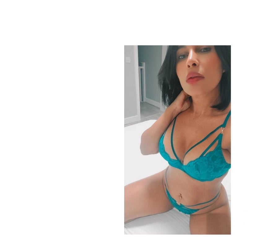 Escorts Lincolnshire Lincoln - Photos for Elishot party girl 🥳🍾🥂🇧🇷