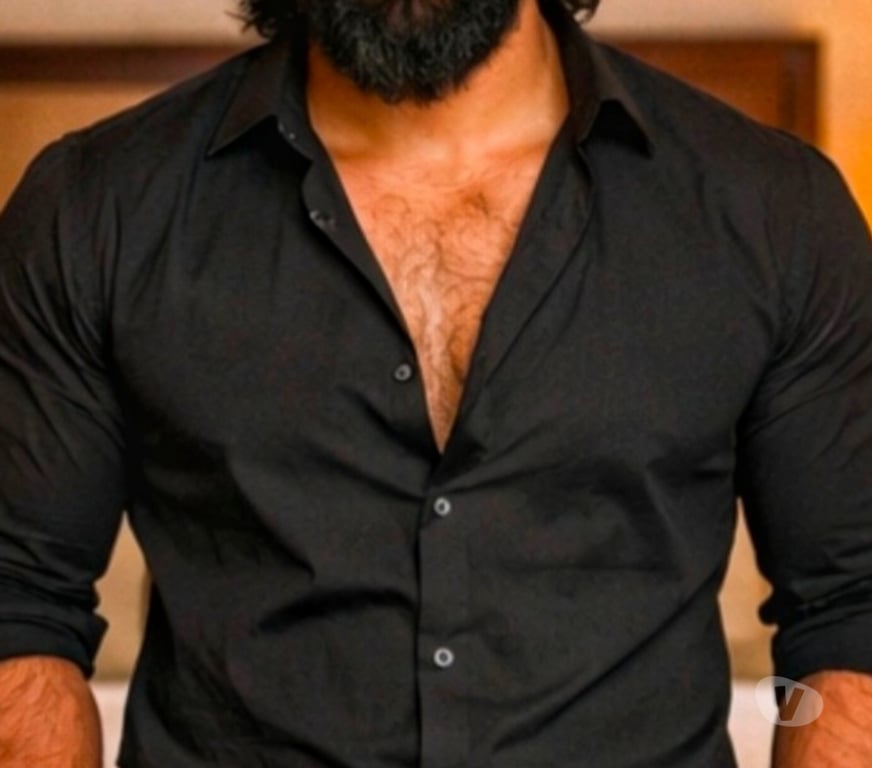 private classes Merseyside Liverpool - Photos for 32 M looking for a regular FWB