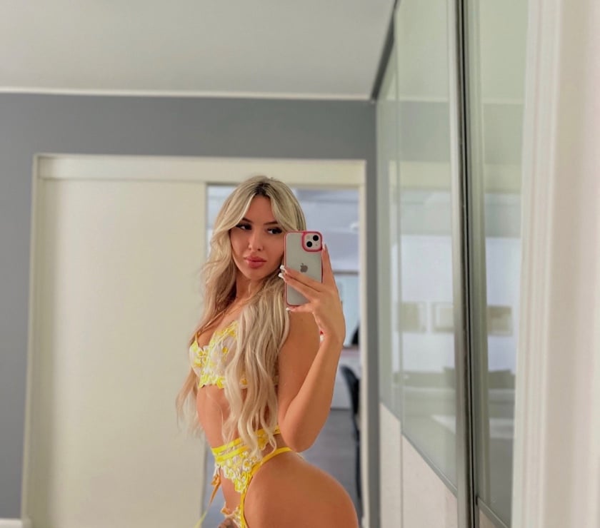 make friends online Greater Manchester Stockport - Photos for 💖 Lucy 💖 Amazing Body 💖