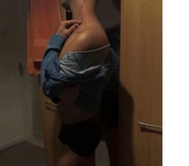 Handsome & Discreet Companion Handsome & Discreet Companion