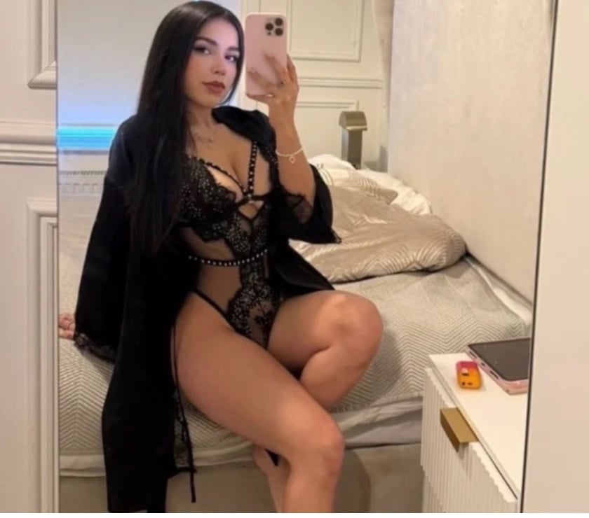 Escorts Catford South East London - Photos for 🔥CAMILA Brazilian🔥Party Girl🔝No Rush🔝BEST OWO✅