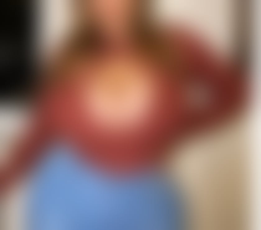 Bridget Busty Jones 😍Curves and Massage 💆‍♂️