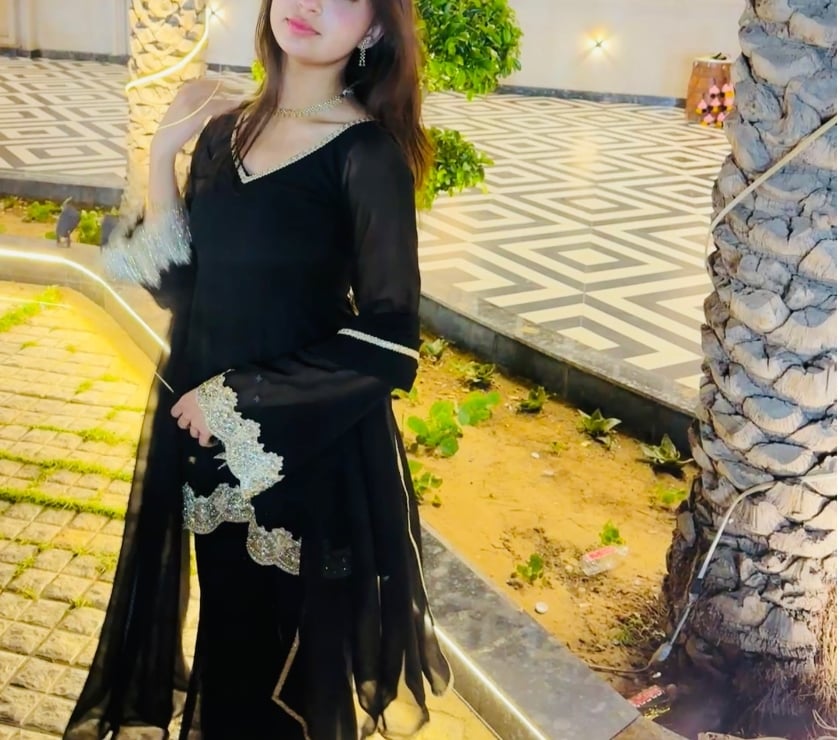 Escorts East London Whitechapel - East London - Photos for Newest Elite Indian Companion 💞