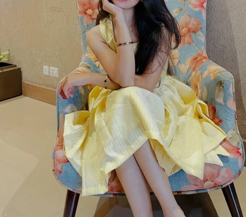 Escorts East London Whitechapel - East London - Photos for Newest Elite Indian Companion 💞