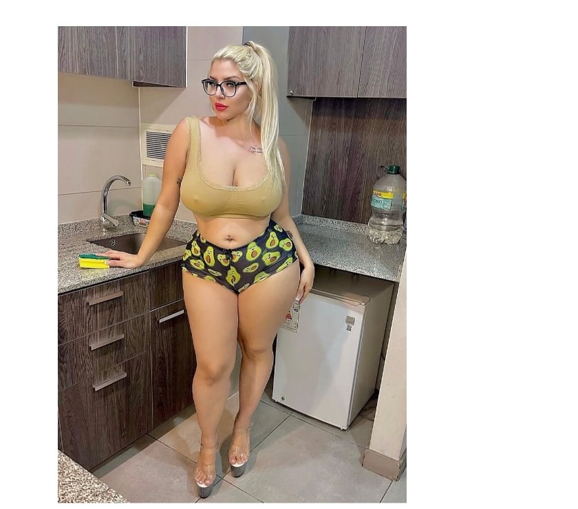 Escorts West London Hillingdon - Photos for Lisa is here, beautiful and sexy Italian girl. Best owo.