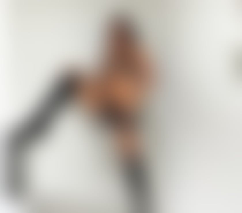 Trans Escorts South West London Earl`s Court Station - South West London - Photos for Piano sensual Thai Massage