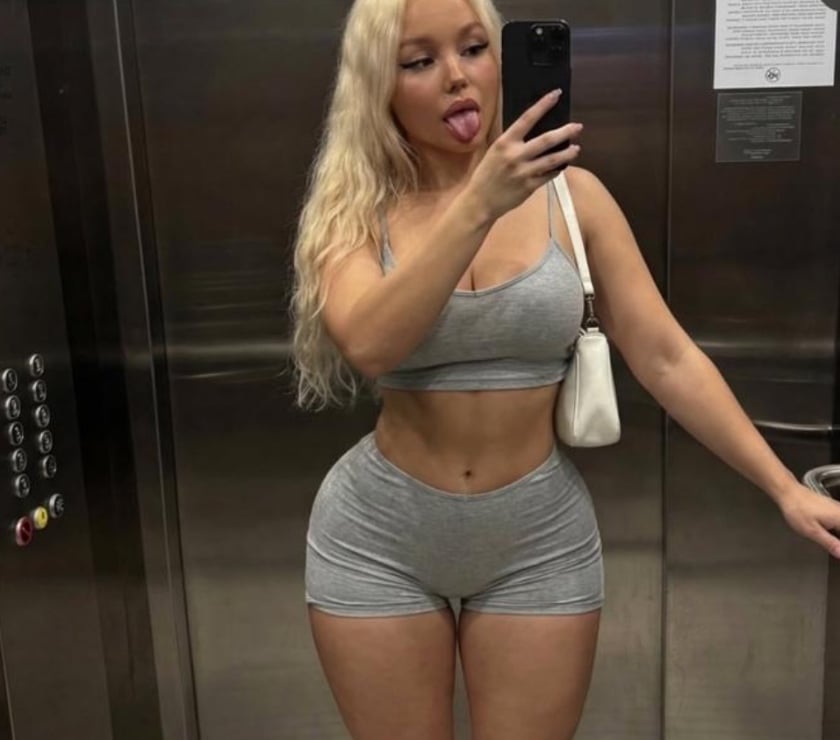 Escorts Kent Dartford - Photos for 🔥 Spicy Blonde Bombshell – Sweet & Unforgettable