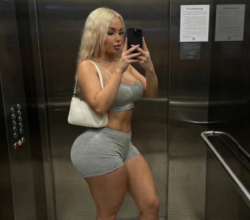 Escorts Kent Dartford - Photos for 🔥 Spicy Blonde Bombshell – Sweet & Unforgettable