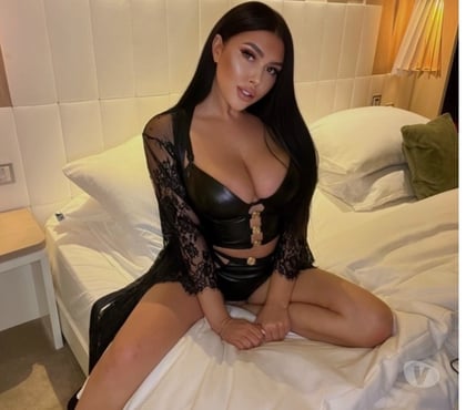 Escorts Surbiton Kingston upon Thames - Photos for ✨High-Class Woman ✨PARTY✨IN & OUTT✨