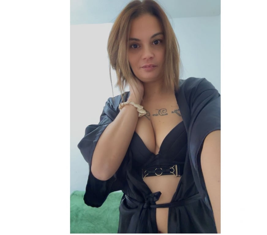 Escorts North West London Brent Cross - North West London - Photos for MILF 👅 NINA 💦 UNLIMITED