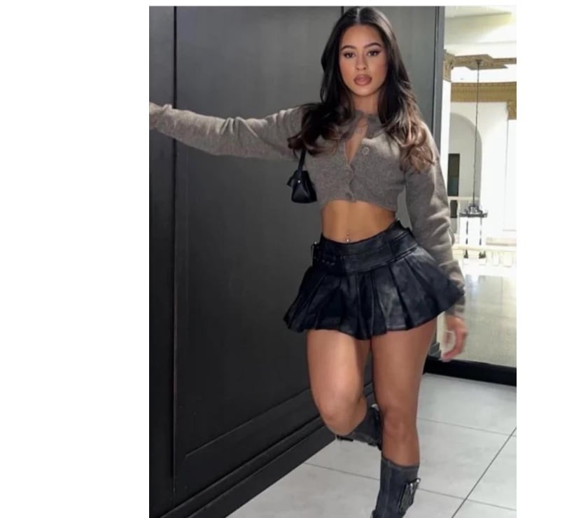  Escorts & Erotic Massage Luton Town Centre Luton - Photos for party girl 🥳 Hot