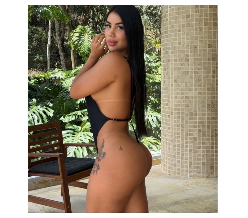  Escorts Walton Liverpool - Photos for 🍷Aline👸befor work time high Class STRAP ON