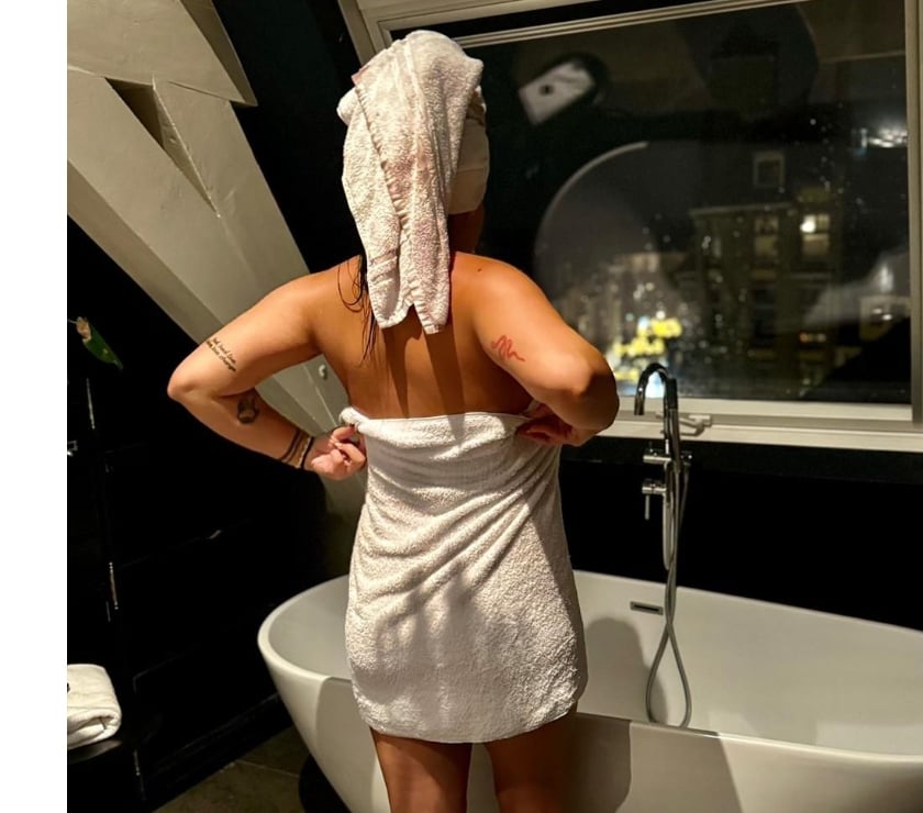  Escorts & Erotic Massage Luton Town Centre Luton - Photos for 😍I'm back in town Let's party's baby 😘😜