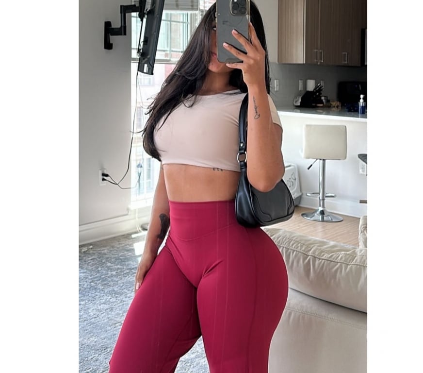 Escorts South West London Tooting Broadway Station - South West London - Photos for Gorgeous Colombia Girl!