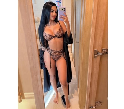 Escorts Glasgow City Centre Glasgow - Photos for 🇧🇷KARINA PARTY GIRL🥂🍾LATINA GOOD SERVICE🇧🇷