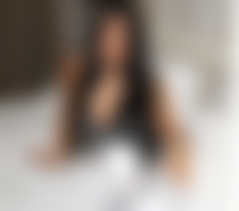 Photos for MÍA KARDASHIAN NEW IN SWANSEA