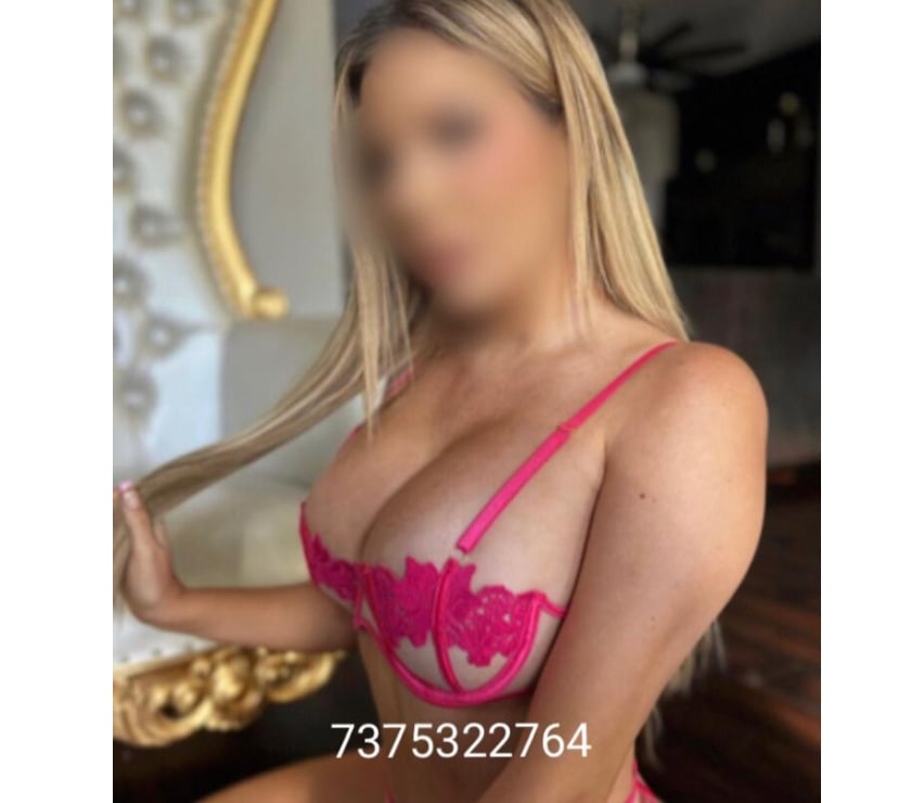 Attractive Hot ❤️‍🔥 and Beautiful Woman 💗