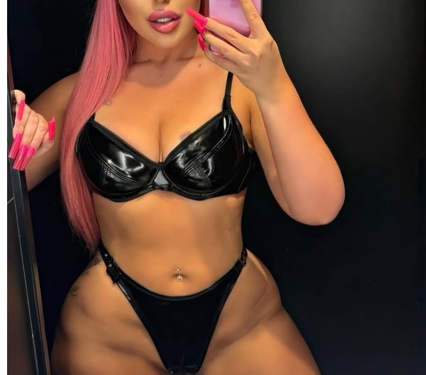Escorts Poplar East London - Photos for PARTY PINK DOLL CURVY ❣️