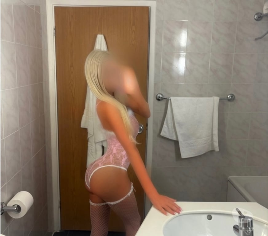 Escorts Gloucestershire Tewkesbury - Photos for ENGLISH MIA 😛 PARTY GIRL 🤪 ESCORT 💦