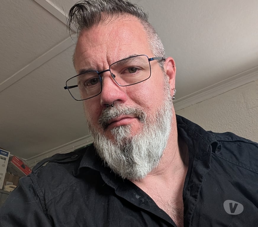 Escorts Merseyside Sefton - Photos for Your very own crosby handyman