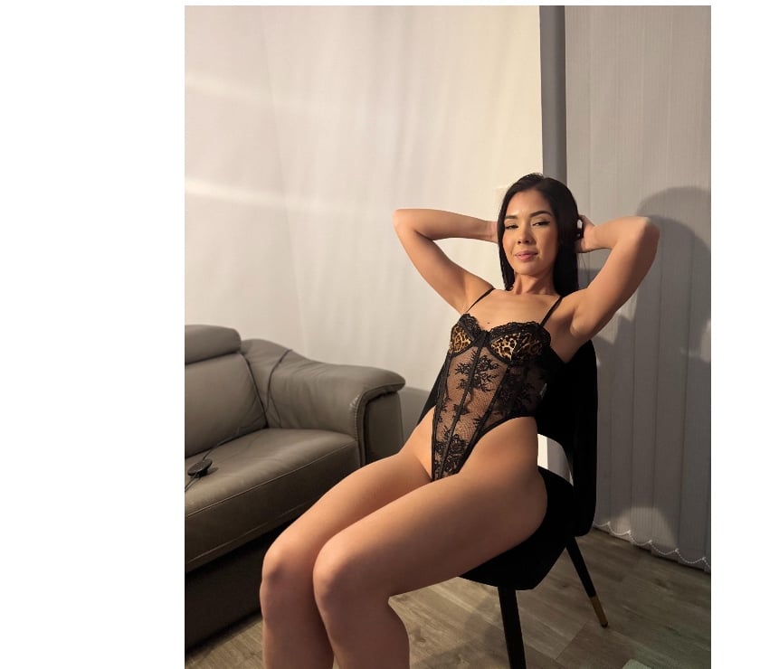 Rose brazilian Party girl