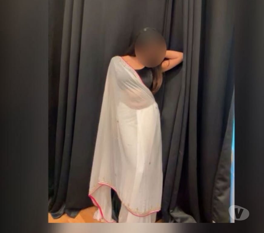 Escorts West Midlands Birmingham - Photos for Asian New Indian Tamil girl Meera In Birmingham 🇮🇳