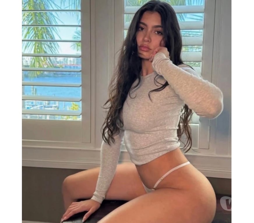 Escorts Essex Basildon - Photos for Hi guys I'm ANA ❤️ hot Brazilian new here 🔥 💯