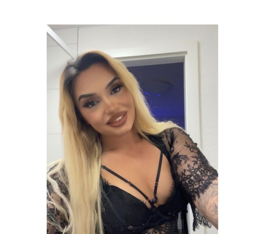 Escorts West Yorkshire Leeds - Photos for Best bj❤️😈😈😈party girl