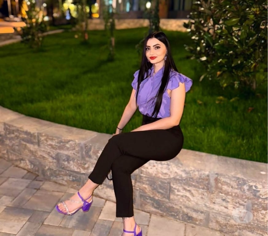 Escorts North London Enfield - Photos for New in Town – Relaxed Company, Can Travel